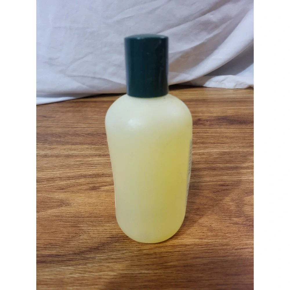 NWT Bath & Body Works Massage Oil 7.5 Oz Juniper